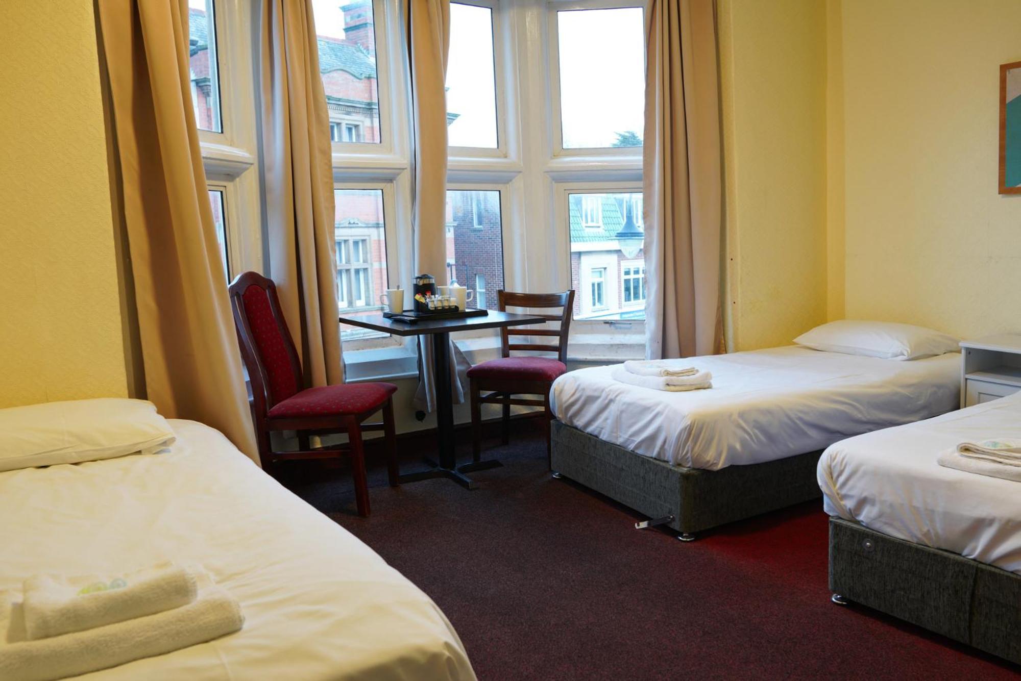 Royal Hotel Kettering Exterior photo